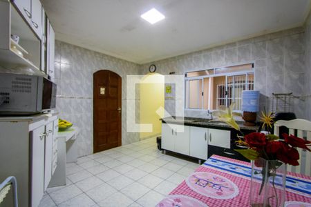 Casa à venda com 150m², 2 quartos e 2 vagasCozinha 2