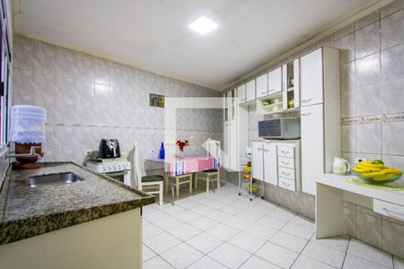 Casa à venda com 150m², 2 quartos e 2 vagasCozinha 2