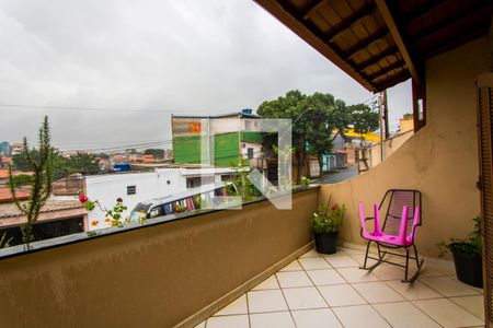 Casa à venda com 150m², 2 quartos e 2 vagasVaranda do quarto 1