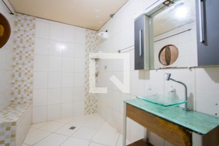 Casa à venda com 150m², 2 quartos e 2 vagasBanheiro do quarto 1