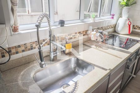 Apartamento à venda com 80m², 2 quartos e sem vaga Apartamento à venda com 80m², 2 quartos e sem vagaCozinha