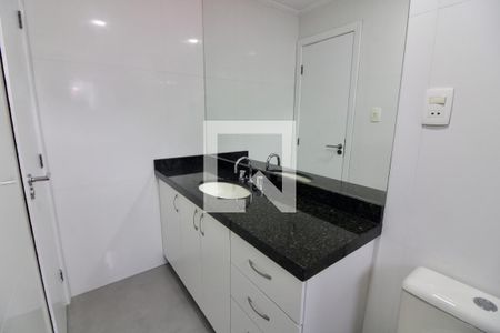 Casa de condomínio à venda com 260m², 5 quartos e 3 vagasBanheiro da Suíte 2