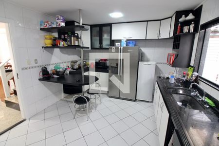 Casa de condomínio à venda com 260m², 5 quartos e 3 vagasCozinha