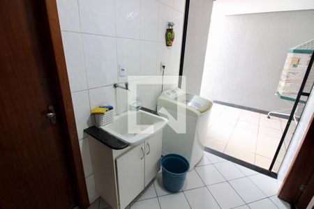 Casa de condomínio à venda com 260m², 5 quartos e 3 vagasÁrea de Serviço