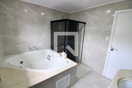 Casa de condomínio à venda com 260m², 5 quartos e 3 vagasBanheiro da Suíte 3