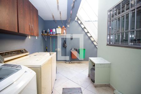 Casa à venda com 127m², 3 quartos e 2 vagas Casa à venda com 127m², 3 quartos e 2 vagasÁrea de Serviço