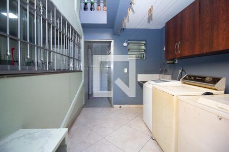 Casa à venda com 127m², 3 quartos e 2 vagas Casa à venda com 127m², 3 quartos e 2 vagasÁrea de Serviço