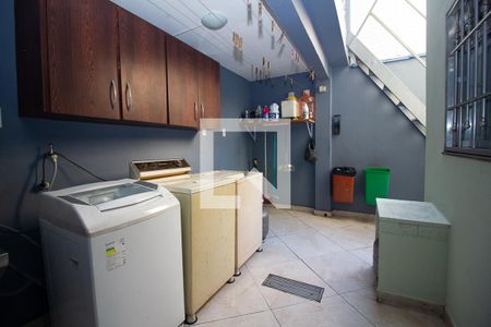 Casa à venda com 127m², 3 quartos e 2 vagas Casa à venda com 127m², 3 quartos e 2 vagasÁrea de Serviço