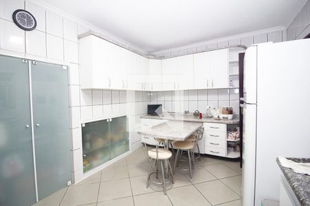 Casa à venda com 127m², 3 quartos e 2 vagas Casa à venda com 127m², 3 quartos e 2 vagasCozinha