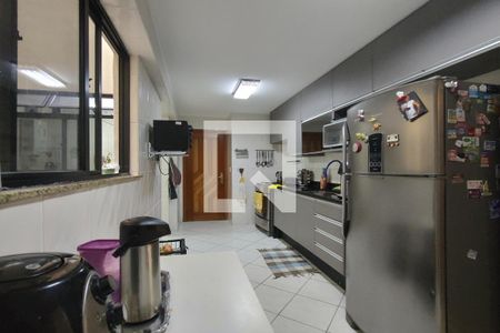 Apartamento à venda com 126m², 3 quartos e 3 vagasCozinha - Armários