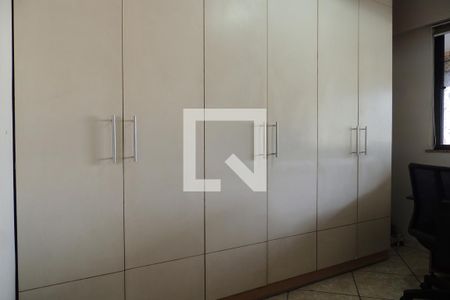 Apartamento à venda com 126m², 3 quartos e 3 vagasQuarto 2