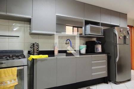 Apartamento à venda com 126m², 3 quartos e 3 vagasCozinha - Armários