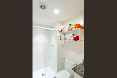 Apartamento para alugar com 76m², 2 quartos e 1 vaga Apartamento para alugar com 76m², 2 quartos e 1 vagaBanheiro da Suíte