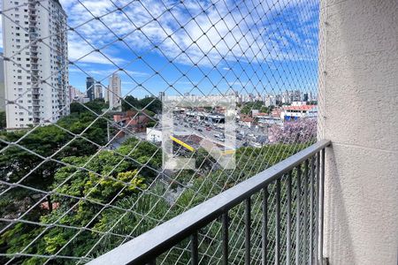 Apartamento à venda com 70m², 2 quartos e 1 vagaSacada