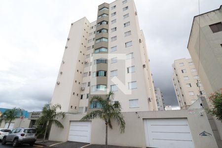 Apartamento para alugar com 100m², 3 quartos e 1 vagaFachada do Prédio