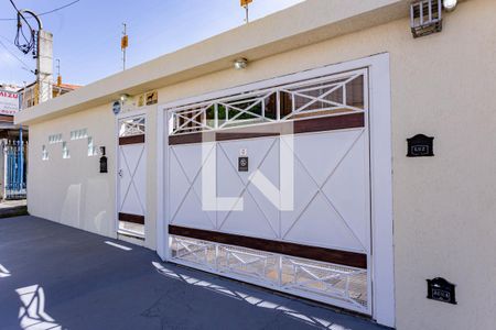 Casa à venda com 400m², 3 quartos e 4 vagasFachada