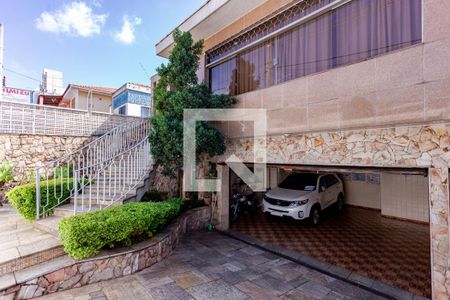 Casa à venda com 400m², 3 quartos e 4 vagasFachada