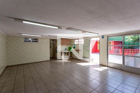 Casa à venda com 400m², 3 quartos e 4 vagasSalão 2