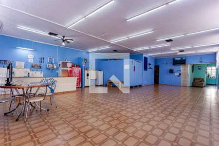 Casa à venda com 400m², 3 quartos e 4 vagasSalão de Festas