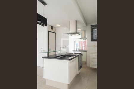 Cozinha de apartamento para alugar com 2 quartos, 66m² em Tucuruvi, São Paulo
