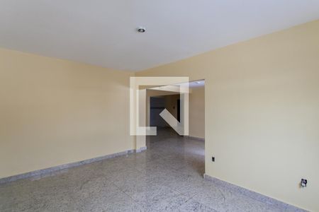 Casa para alugar com 400m², 3 quartos e 4 vagasSuíte