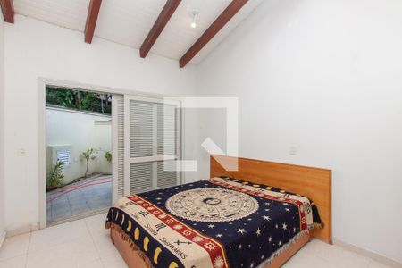 Suíte 1 de casa para alugar com 5 quartos, 454m² em Jardim Virginia, Guarujá