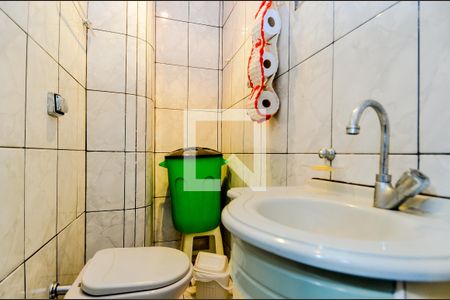 Casa para alugar com 280m², 4 quartos e 4 vagasBanheiro de Serviço