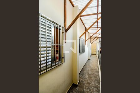 Casa para alugar com 280m², 4 quartos e 4 vagasCorredor Lateral