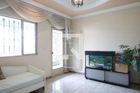 Sala de casa à venda com 4 quartos, 208m² em Camargos, Belo Horizonte