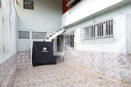 Casa à venda com 208m², 4 quartos e 7 vagasÁrea externa
