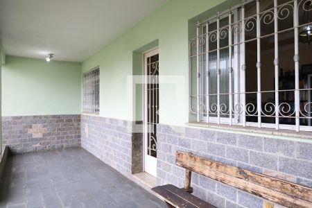 Sacada
 de casa à venda com 4 quartos, 208m² em Camargos, Belo Horizonte