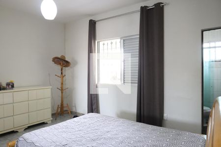 Casa à venda com 208m², 4 quartos e 7 vagasQuarto