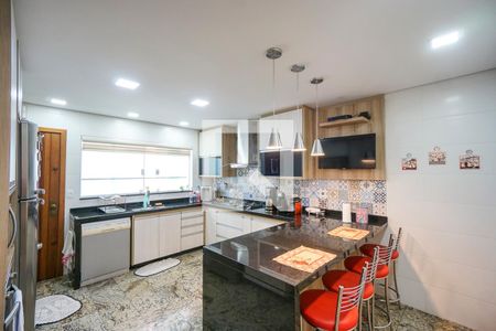 Casa à venda com 313m², 3 quartos e 4 vagasCozinha