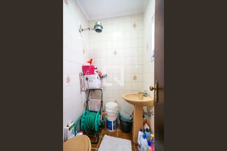 Casa à venda com 313m², 3 quartos e 4 vagasBanheiro de serviço