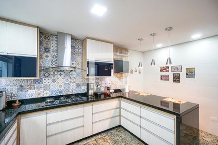 Casa à venda com 313m², 3 quartos e 4 vagasCozinha