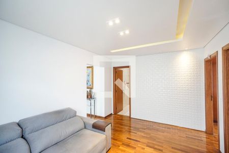 Casa à venda com 313m², 3 quartos e 4 vagasSala de TV