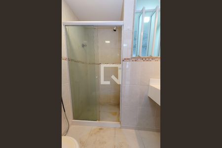 Apartamento à venda com 69m², 2 quartos e sem vagaBanheiro Corredor