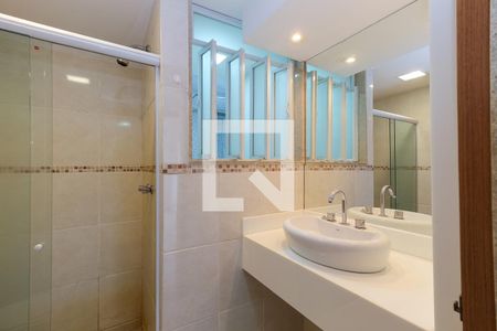 Apartamento à venda com 69m², 2 quartos e sem vagaBanheiro Corredor