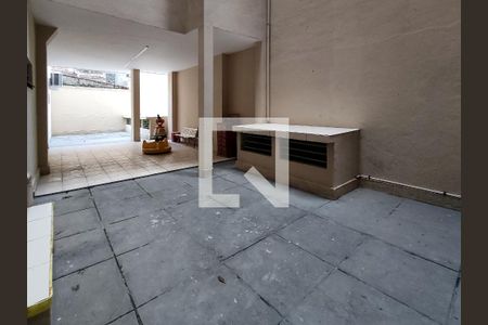 Apartamento à venda com 69m², 2 quartos e sem vagaÁrea comum - Playground