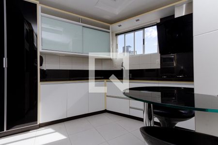 Apartamento para alugar com 94m², 3 quartos e 2 vagasCozinha