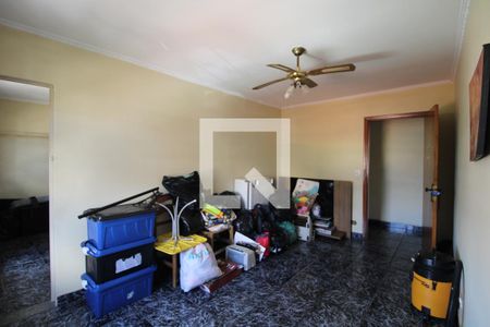 Casa à venda com 270m², 4 quartos e 2 vagasSuíte 2