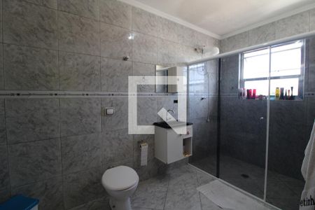 Casa à venda com 270m², 4 quartos e 2 vagasBanheiro da suíte 1