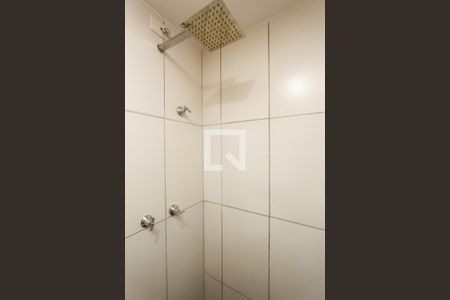Apartamento para alugar com 48m², 2 quartos e 1 vaga Apartamento para alugar com 48m², 2 quartos e 1 vagaBanheiro social