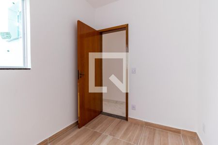 Quarto 1 de apartamento à venda com 2 quartos, 42m² em Vila Santana, São Paulo