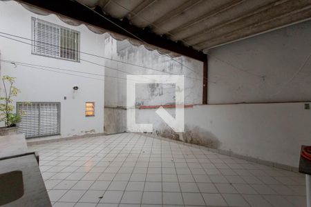 Casa à venda com 230m², 4 quartos e 2 vagasQuintal