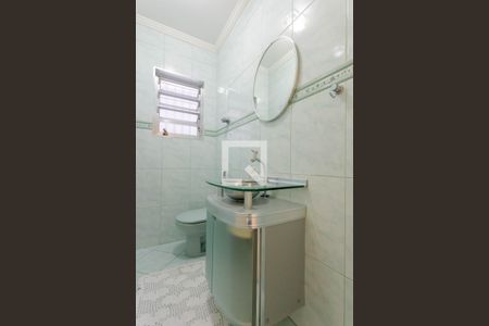Lavabo de casa para alugar com 4 quartos, 230m² em Vila Santo Estefano, São Paulo