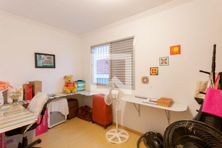 Casa à venda com 230m², 4 quartos e 2 vagasQuarto/Escritório 