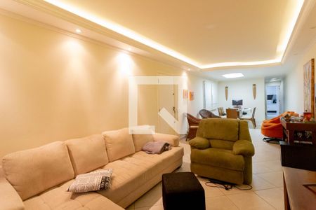 Sala de casa para alugar com 4 quartos, 230m² em Vila Santo Estefano, São Paulo