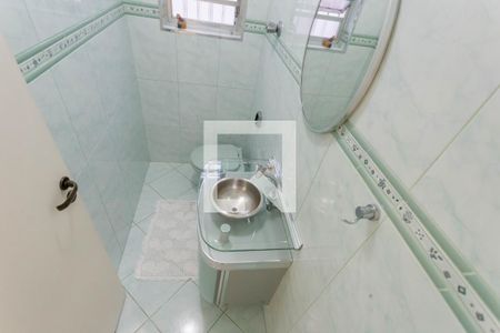 Lavabo de casa para alugar com 4 quartos, 230m² em Vila Santo Estefano, São Paulo