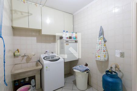 Casa à venda com 230m², 4 quartos e 2 vagasÁrea de Serviço